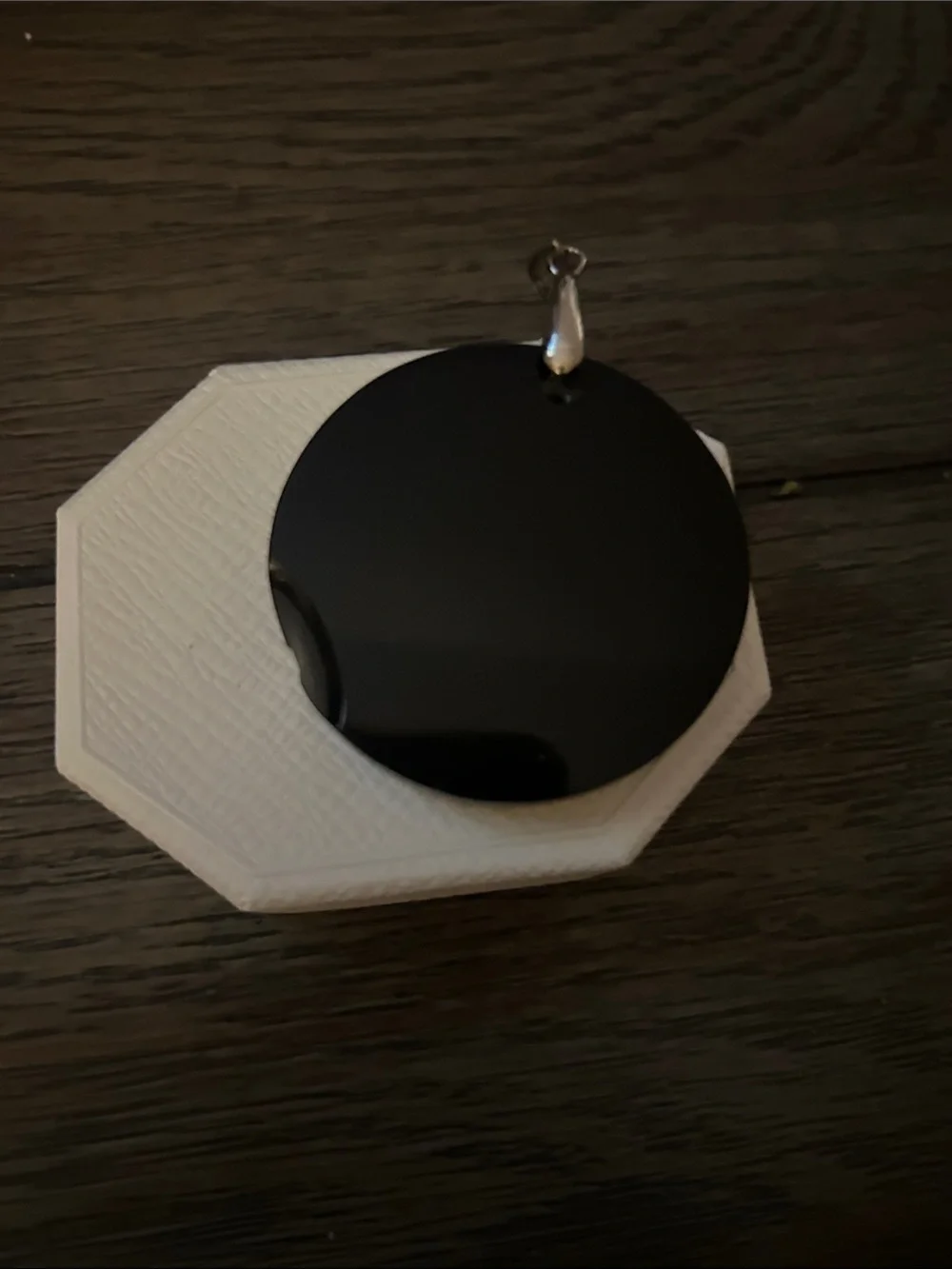 Minimal Black Circular onyx Pendant Necklace - Women Accessories